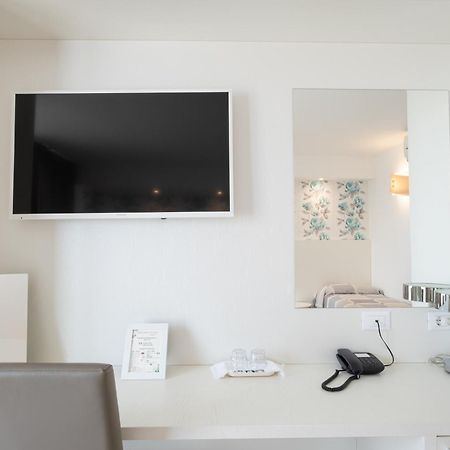 Hotel Capitol غاتيو أ ماري المظهر الخارجي الصورة